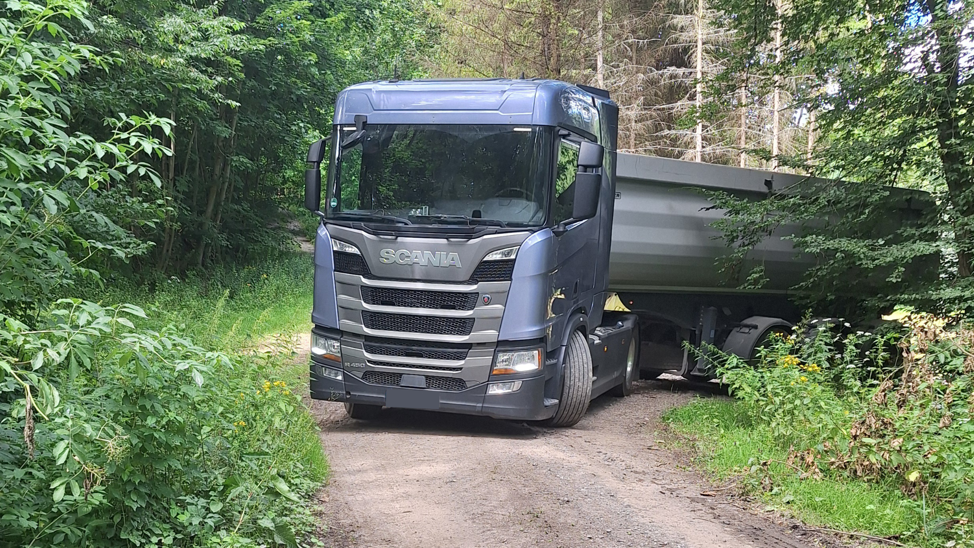 Sklápěcí doprava PEMAKON